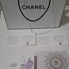  Xmasプレゼント特典付！！　シャネル　２０２５年冬限定コスメセット（ホワイトのホリデー限定ギフトラッピング）の画像