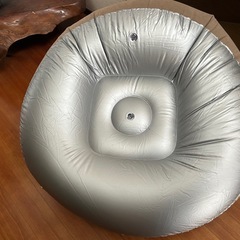 エアチェアー　空気椅子の画像