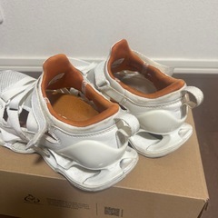 ★ミズノ スポーツサンダル 23.5cm WAVE PROPHECY STRAP 白の画像