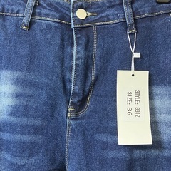 ジーンズ　新品の画像