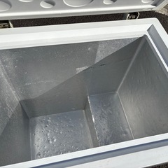 ■中古品 ハイアール 電気冷凍庫 JF-NC145F 2015年 冷凍ストッカー 720ｘ656ｘ885ｍｍ 動作問題なし 厨房■の画像