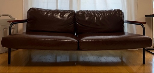モダンデコ　レザーソファー　　3人掛け