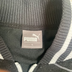 PUMAジャージ上下の画像