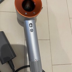 ダイソン　ドライヤーの画像