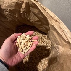 【未使用／新品】木質ペレット 猫砂用 33L 大容量 ☆送料無料☆  の画像