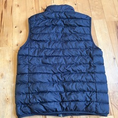 32°heat  コストコ ネイビー　紺色　ベストの画像