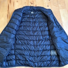 32°heat  コストコ ネイビー　紺色　ベストの画像