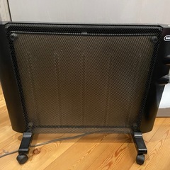 デロンギ(DeLonghi) マイカパネルヒーター ブラック 2~6畳 HMP900J-Bの画像