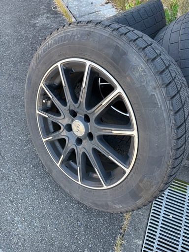 スタッドレス225/60/17 アルファードやノア、ボクシー