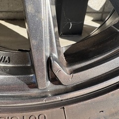 溝あり！スタッドレスタイヤ4本　215/45R17 の画像