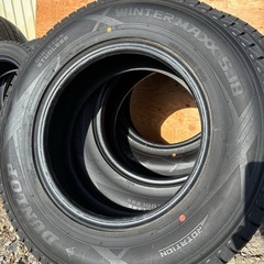 最終値下げ！ダンロップ　スタッドレスタイヤ　ウインターマックスSJ8 195/80/15の画像