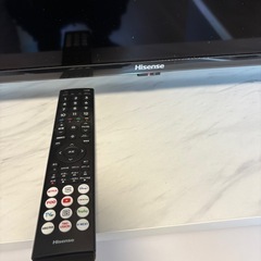 Hisense32型とLOWYAテレビボードの画像