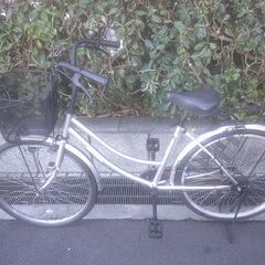 整備済み中古自転車　24インチ　税別￥7.980-　軽快車　シルバー1129　ママチャリの画像