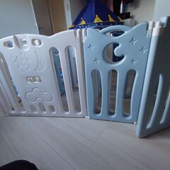 ベビーサークルの画像