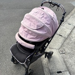 【無料】Pigeon ベビーカーの画像