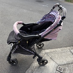 【無料】Pigeon ベビーカーの画像