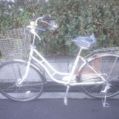 整備済み中古自転車　26インチ　税別￥9.980-　内装３段　オートライト　ハンドルストッパー　軽快車　ホワイト1129の画像