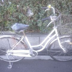 整備済み中古自転車　26インチ　税別￥9.980-　内装３段　オートライト　ハンドルストッパー　軽快車　ホワイト1129の画像
