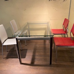 ガラステーブルセットの画像