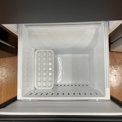 2ドア冷蔵庫の画像