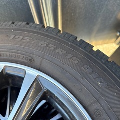 スタッドレスタイヤ　195/65/R15の画像