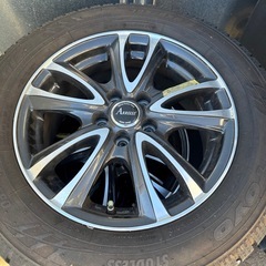 スタッドレスタイヤ　195/65/R15の画像