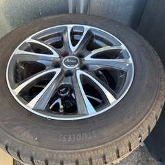 スタッドレスタイヤ　195/65/R15の画像