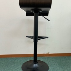 カウンターチェアー　椅子　インテリア　高さ調節可能　家具　の画像