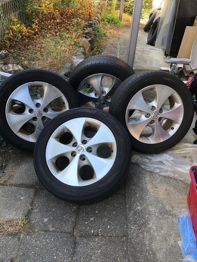 トヨタ　純正　タイヤ　アルファードなど