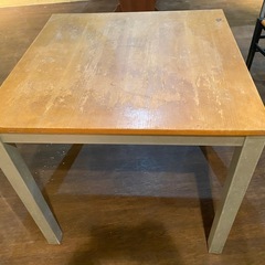 テーブルの画像