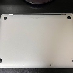 Apple MacBook Pro 2017 i5 256gb シルバーの画像