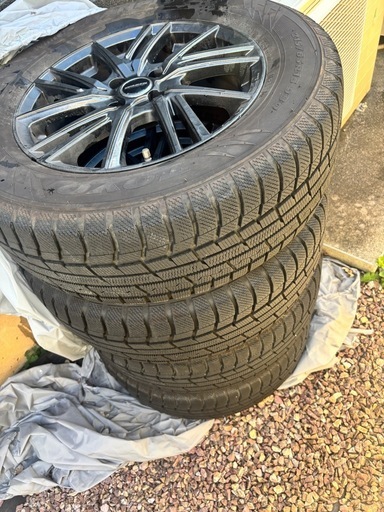 215/65r/16  スタッドレスタイヤホイールセット