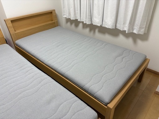 カリモク　シングルベッドベッドフレーム＆マットレス&ウッドクッションセット　1セット