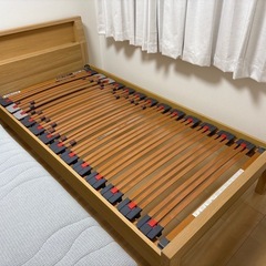 カリモク　シングルベッドベッドフレーム＆マットレス&ウッドクッションセット　1セットの画像