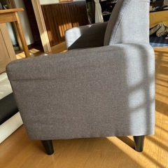 二人掛け用ソファの画像