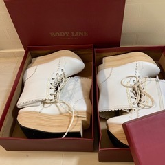 ❤️早く取りに来れる方❤️2足セット激安新品自宅保管品厚底ブーツ23cmクリスマス　イベントの画像