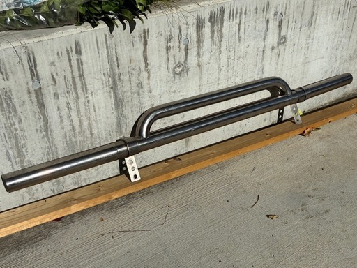 チタン製　大型パイプバンパー　幅200ｃｍ　大変軽量です 3.4kgしかありません