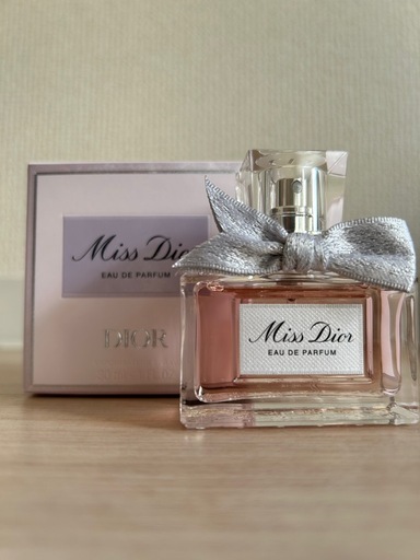ミスディオールオードゥパルファン30ml  取りに来てくれる方お値引します。