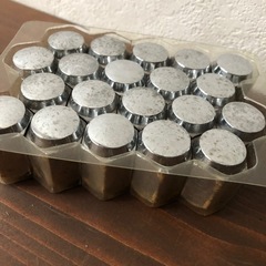 ★タイヤ　ホイール　ナット★20個セット M12×P1.25の画像