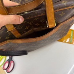 美品ルイヴィトン⭐︎ビジネスバック鑑定済の画像