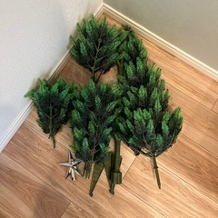 クリスマスツリーの画像