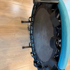 子供用トランポリンの画像