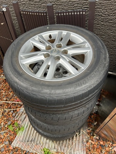 トヨタ純正ホイールタイヤおまけ