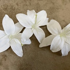 【高級シルクフラワー】百合ヘッドドレス 3pcsの画像