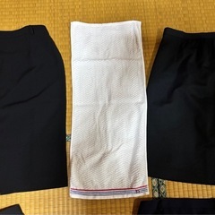 膝丈スカート　黒ブラック　紺まとめ売り　冠婚葬祭の画像