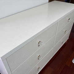 洋服タンスの画像