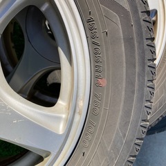 スタッドレスタイヤの画像