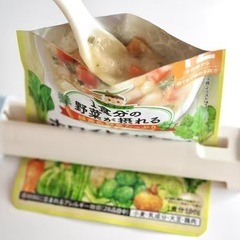 しぼれるパウチスタンド 離乳食の画像