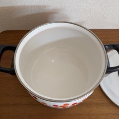 昭和レトロなホーロー鍋　20cmの画像