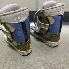 スノーボードブーツ　レディース24.5　の画像